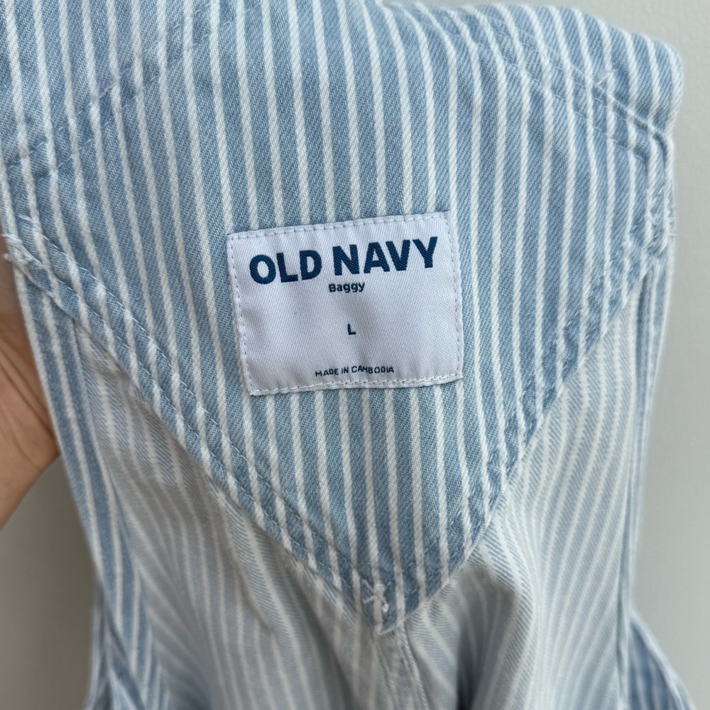Women’s Light Blue Stripe Denim Short Overalls - Picture 2 of 7